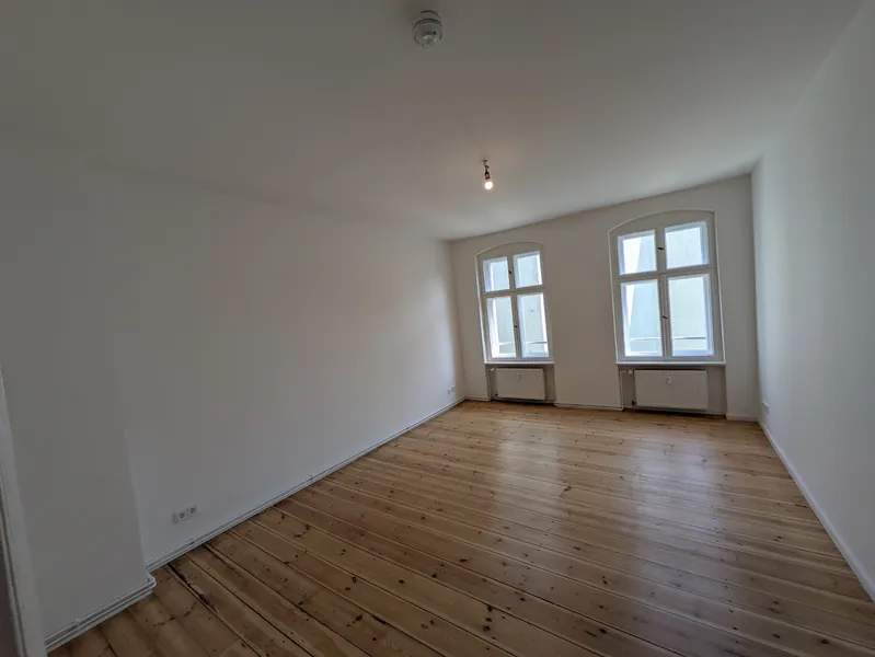 2-Zimmer-Altbauwohnung am S-Bhf. Hermannstraße — photo 1